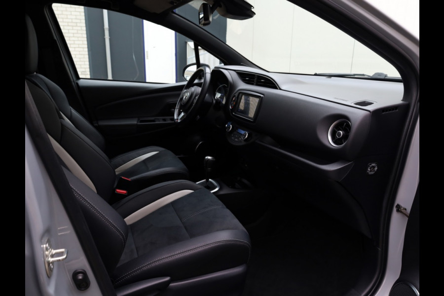 Toyota Yaris 1.5 Hybrid GR-Sport | Bi-Tone | Carplay | Leder/Alcantara