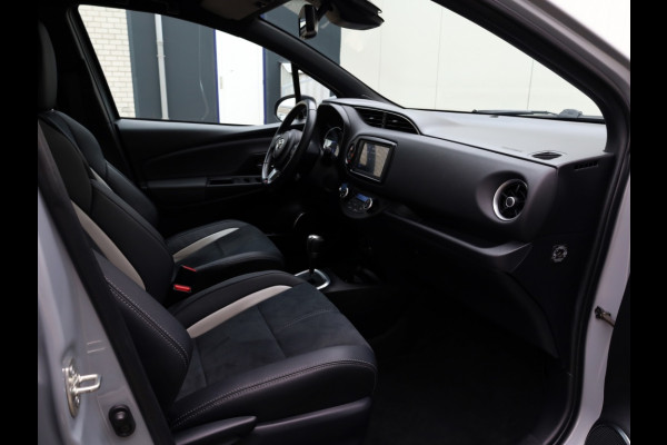 Toyota Yaris 1.5 Hybrid GR-Sport | Bi-Tone | Carplay | Leder/Alcantara