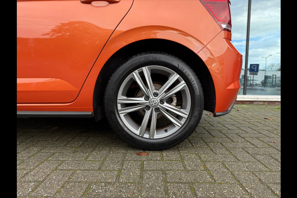 Volkswagen Polo 1.5 TSI Highline Business R - Automaat - Navi - Winterpakket - Trekhaak - Org.NL