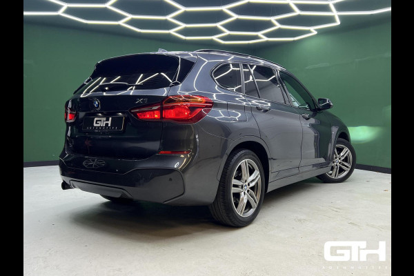 BMW X1 sDrive18i High Executive M-Pakket | Keyless | Pano