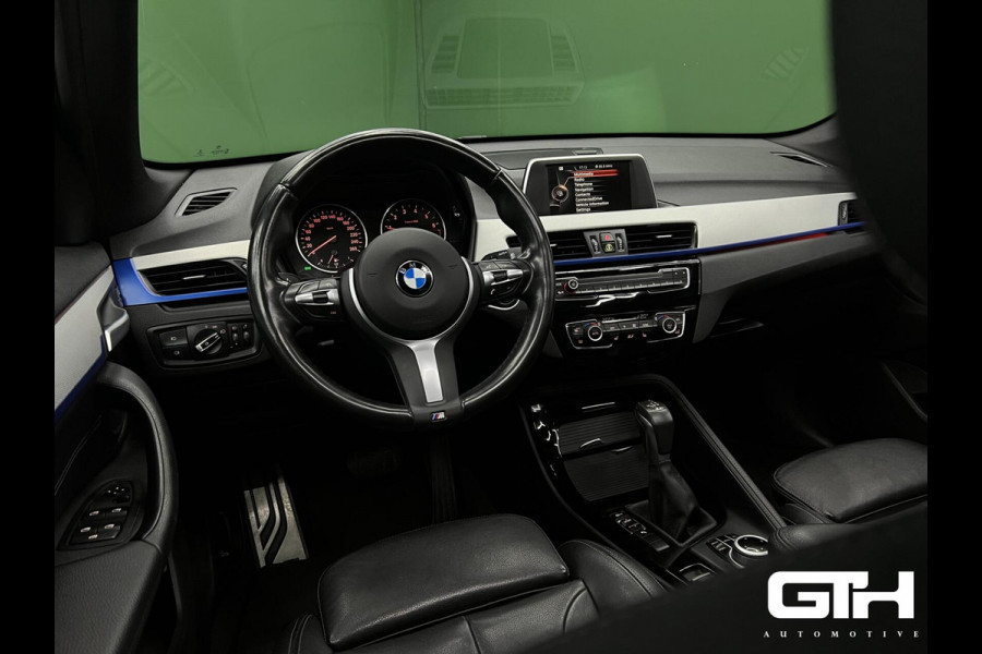 BMW X1 sDrive18i High Executive M-Pakket | Keyless | Pano