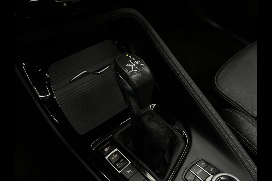 BMW X1 sDrive18i High Executive M-Pakket | Keyless | Pano
