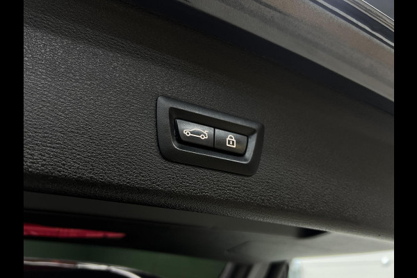 BMW X1 sDrive18i High Executive M-Pakket | Keyless | Pano