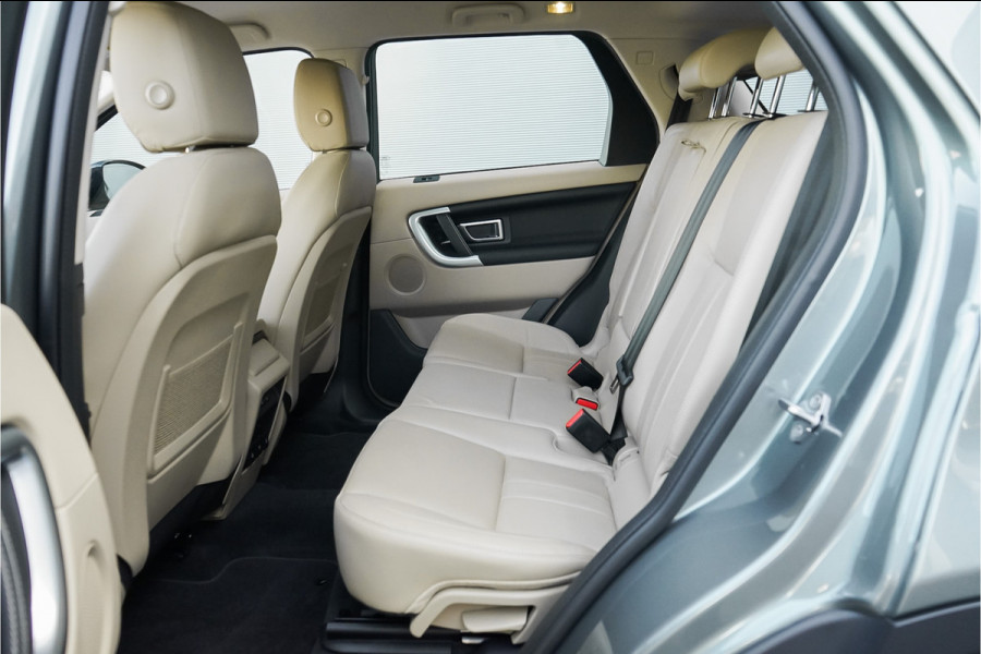 Land Rover Discovery Sport 2.0 Si4 4WD Urban Series Leer Trekhaak Meridian Stuurverwarming