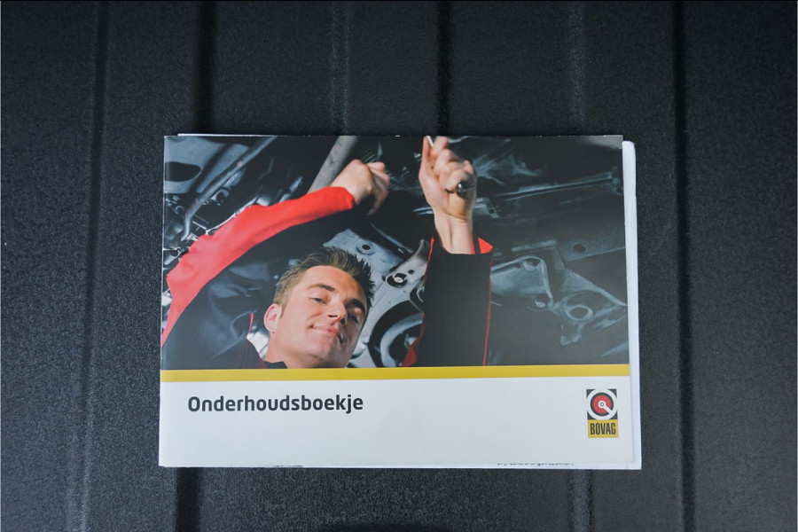 Land Rover Discovery Sport 2.0 Si4 4WD Urban Series Leer Trekhaak Meridian Stuurverwarming