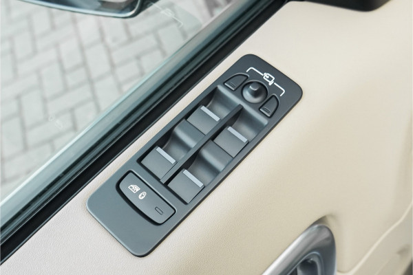 Land Rover Discovery Sport 2.0 Si4 4WD Urban Series Leer Trekhaak Meridian Stuurverwarming