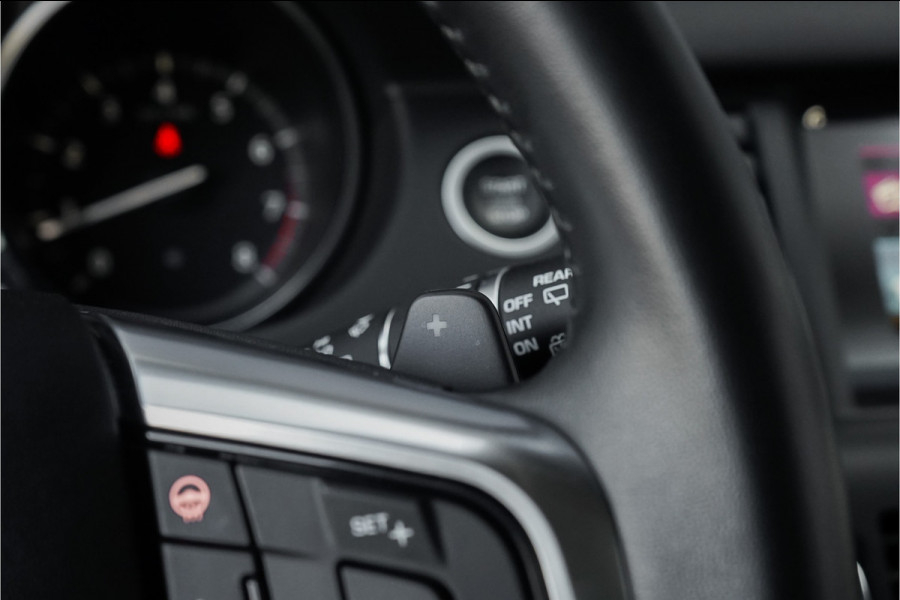Land Rover Discovery Sport 2.0 Si4 4WD Urban Series Leer Trekhaak Meridian Stuurverwarming