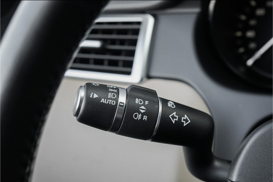 Land Rover Discovery Sport 2.0 Si4 4WD Urban Series Leer Trekhaak Meridian Stuurverwarming