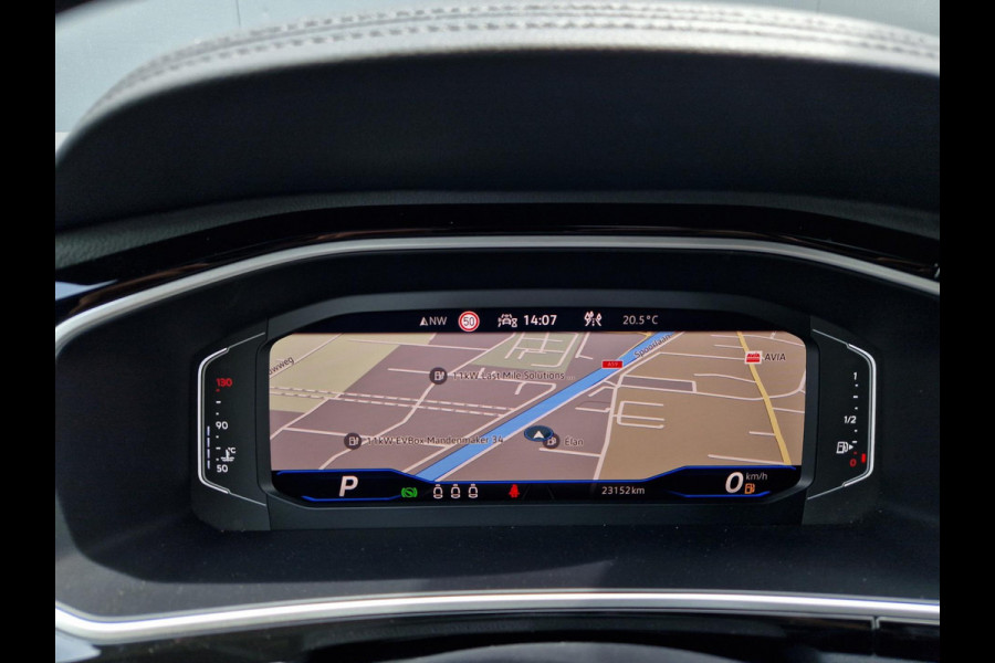 Volkswagen T-Roc 1.5 TSI DSG 150PK R-Line /ACC/ IQ light /1e eigenaar