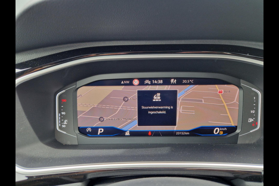 Volkswagen T-Roc 1.5 TSI DSG 150PK R-Line /ACC/ IQ light /1e eigenaar