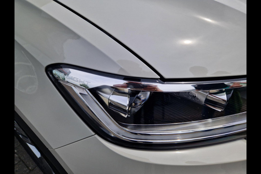 Volkswagen T-Roc 1.5 TSI DSG 150PK R-Line /ACC/ IQ light /1e eigenaar