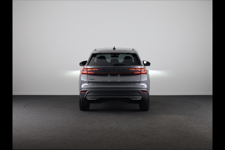 Škoda Kodiaq Sportline Business m-HEV 1.5 TSI 150 pk 7 versn. DSG | 7-persoons | Trekhaak wegklapbaar | Panoramadak | Winter pakket