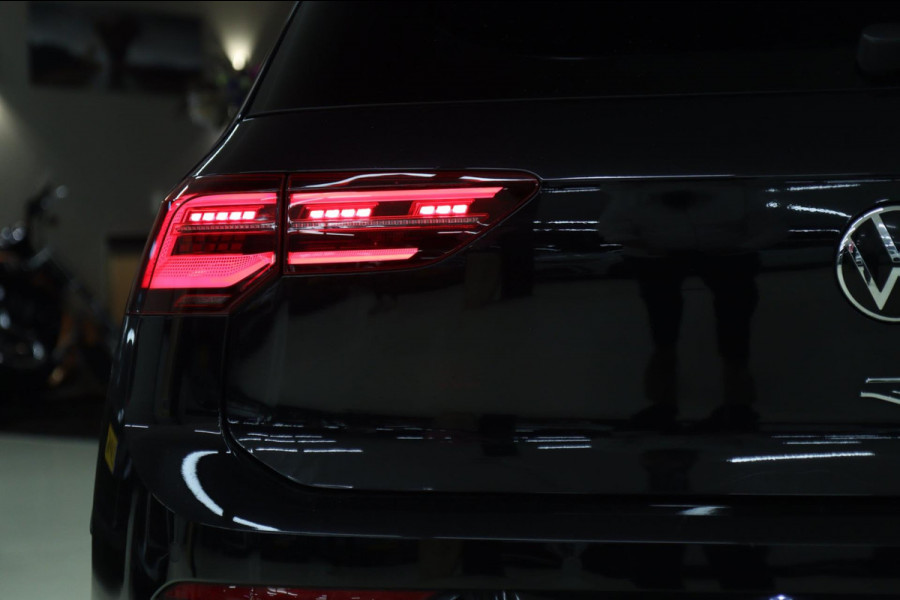 Volkswagen Golf 2.0 TSI R 4Motion PERFORMANCE AKRAP/PANO/HEADUP/IQ/H-K/BOMVOL