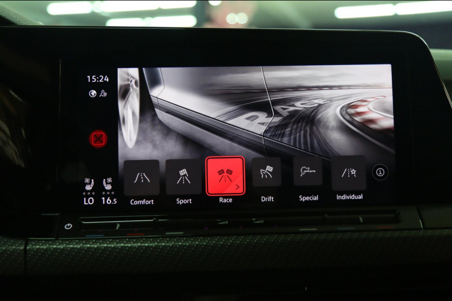 Volkswagen Golf 2.0 TSI R 4Motion PERFORMANCE AKRAP/PANO/HEADUP/IQ/H-K/BOMVOL