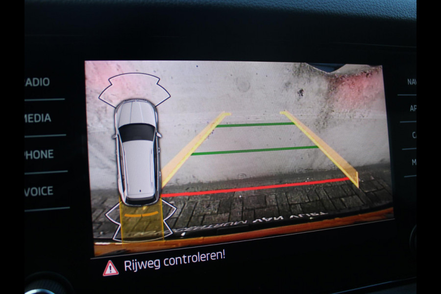 Škoda Kodiaq 1.5 TSI Sportline Business | CRUISE CONTROL ADAPTIEF | TREKHAAK WEGKLAPBAAR |