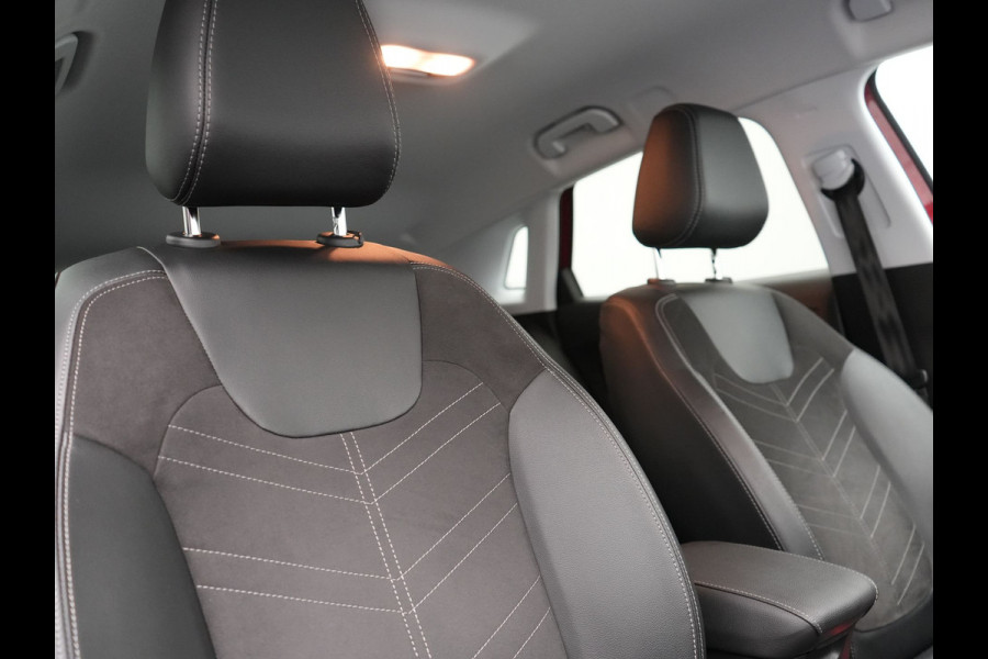 Opel Grandland 1.6 Turbo GS Line Facelift Plug In Hybrid 225pk Dealer O.H PHEV | Adaptive Cruise | 360 Camera | Matrix LED | Black Optic | Alcantara Sporstoelen Verwarmd | Apple Carplay | Sfeerverlichting | Navigatie | Virtual | DAB | 18"L.M |