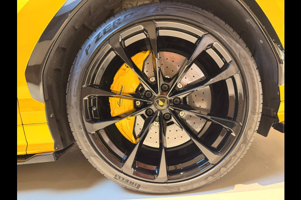 Lamborghini Urus 4.0 V8 |PANO|B&O|CERAMIC|FABRIEKSGARANTIE|FULL PPF|HUD|MASSAGE