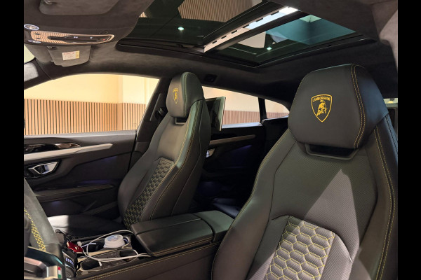 Lamborghini Urus 4.0 V8 |PANO|B&O|CERAMIC|FABRIEKSGARANTIE|FULL PPF|HUD|MASSAGE