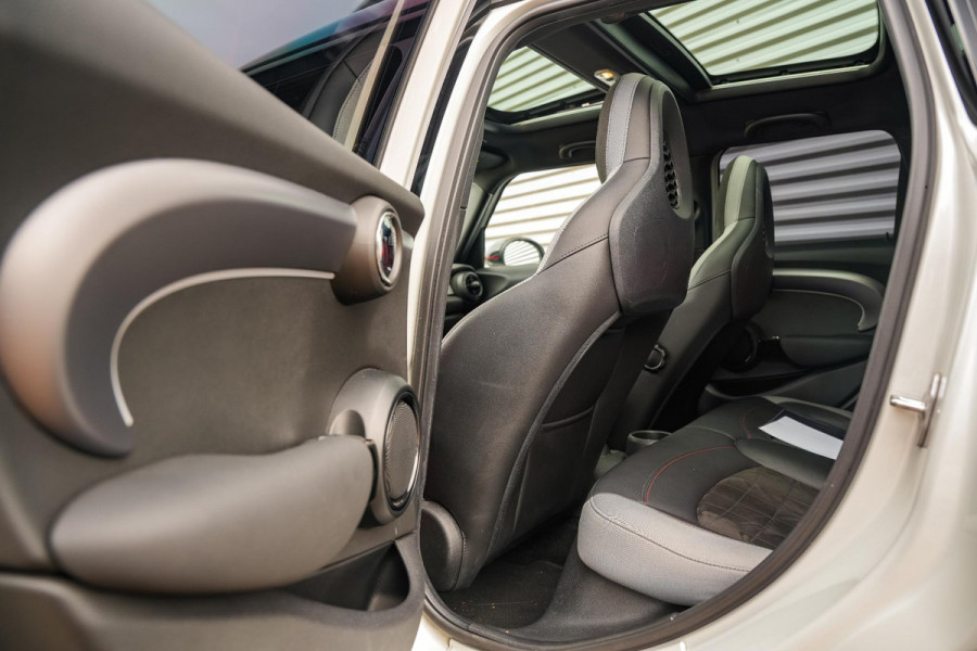 MINI Mini 2.0 Cooper S Rockingham GT Edition JCW Panorama dak Sportuitlaat Kuipstoelen Keyless Led Carbon