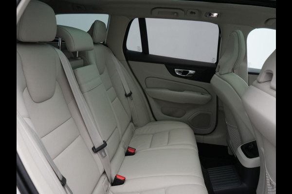 Volvo V60 T6 Recharge AWD Inscription Plug In Hybrid 340pk Dealer O.H PHEV | Trekhaak Af Fabriek | Panodak | Head Up | 360 Camera | Adaptive Cruise | Lederen Sporstoelen Memory & Verwarmd | Harman & Kardon | Blis | Keyless | Apple Carplay | Stuur Verwarmd |