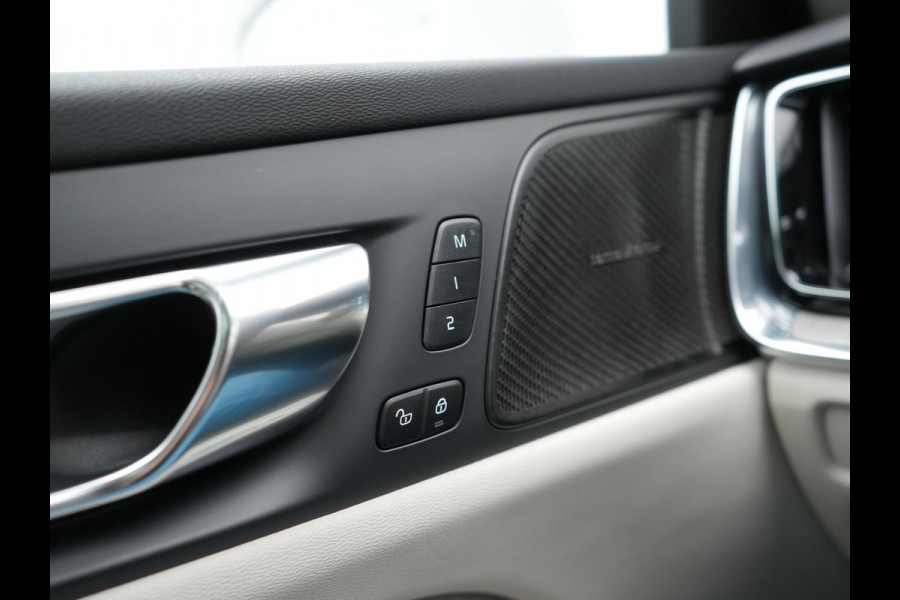 Volvo V60 T6 Recharge AWD Inscription Plug In Hybrid 340pk Dealer O.H PHEV | Trekhaak Af Fabriek | Panodak | Head Up | 360 Camera | Adaptive Cruise | Lederen Sporstoelen Memory & Verwarmd | Harman & Kardon | Blis | Keyless | Apple Carplay | Stuur Verwarmd |