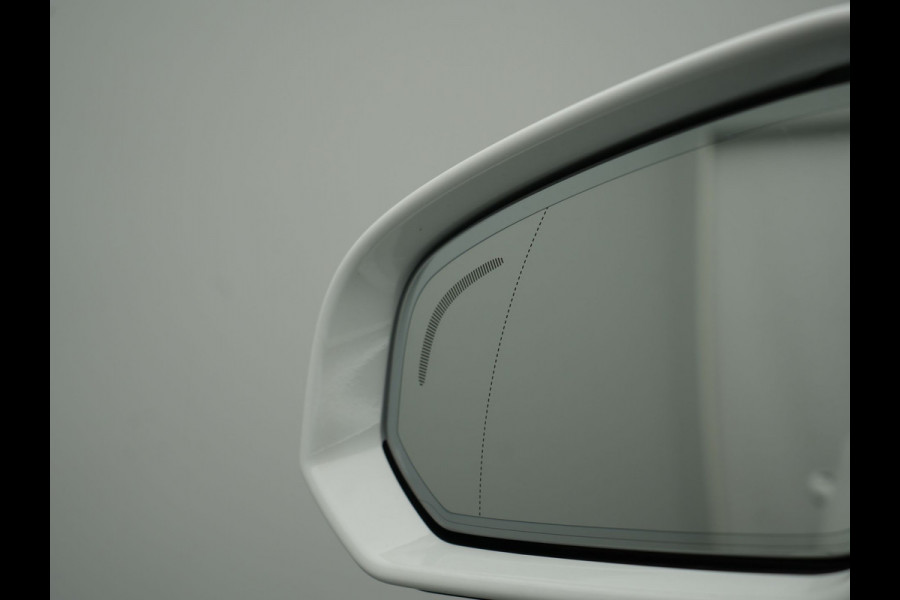 Volvo V60 T6 Recharge AWD Inscription Plug In Hybrid 340pk Dealer O.H PHEV | Trekhaak Af Fabriek | Panodak | Head Up | 360 Camera | Adaptive Cruise | Lederen Sporstoelen Memory & Verwarmd | Harman & Kardon | Blis | Keyless | Apple Carplay | Stuur Verwarmd |