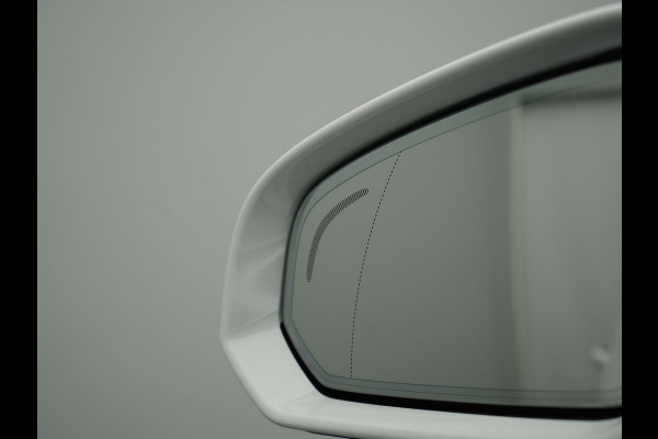 Volvo V60 T6 Recharge AWD Inscription Plug In Hybrid 340pk Dealer O.H PHEV | Trekhaak Af Fabriek | Panodak | Head Up | 360 Camera | Adaptive Cruise | Lederen Sporstoelen Memory & Verwarmd | Harman & Kardon | Blis | Keyless | Apple Carplay | Stuur Verwarmd |