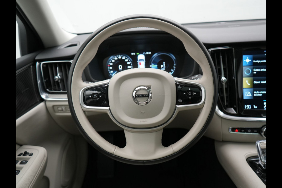 Volvo V60 T6 Recharge AWD Inscription Plug In Hybrid 340pk Dealer O.H PHEV | Trekhaak Af Fabriek | Panodak | Head Up | 360 Camera | Adaptive Cruise | Lederen Sporstoelen Memory & Verwarmd | Harman & Kardon | Blis | Keyless | Apple Carplay | Stuur Verwarmd |