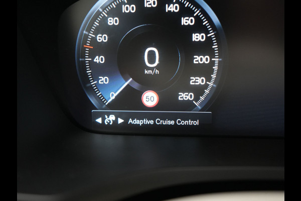 Volvo V60 T6 Recharge AWD Inscription Plug In Hybrid 340pk Dealer O.H PHEV | Trekhaak Af Fabriek | Panodak | Head Up | 360 Camera | Adaptive Cruise | Lederen Sporstoelen Memory & Verwarmd | Harman & Kardon | Blis | Keyless | Apple Carplay | Stuur Verwarmd |