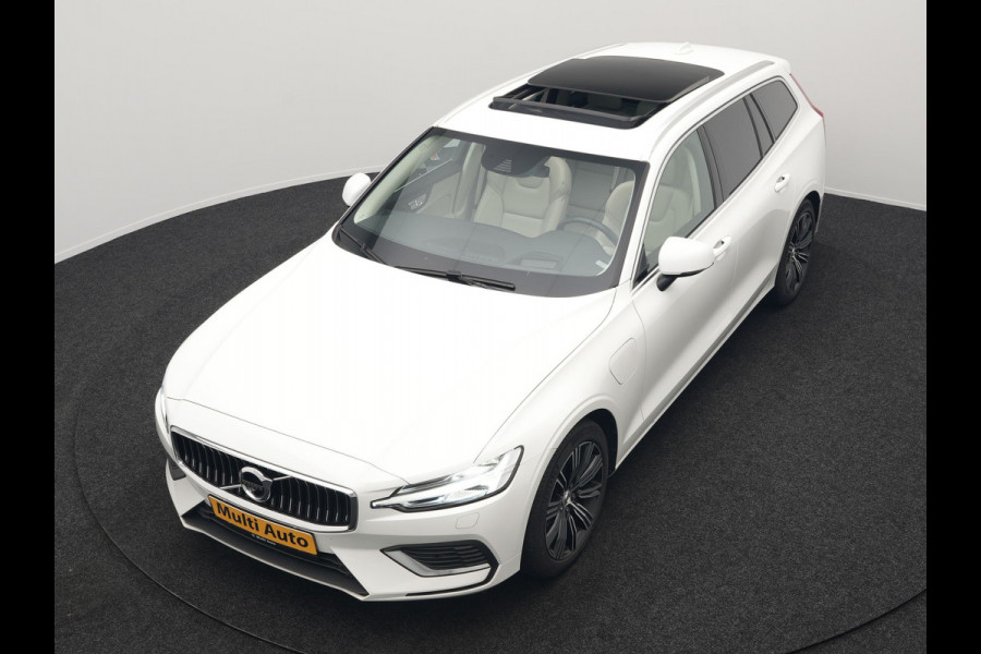 Volvo V60 T6 Recharge AWD Inscription Plug In Hybrid 340pk Dealer O.H PHEV | Trekhaak Af Fabriek | Panodak | Head Up | 360 Camera | Adaptive Cruise | Lederen Sporstoelen Memory & Verwarmd | Harman & Kardon | Blis | Keyless | Apple Carplay | Stuur Verwarmd |