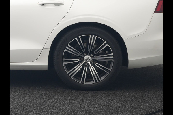 Volvo V60 T6 Recharge AWD Inscription Plug In Hybrid 340pk Dealer O.H PHEV | Trekhaak Af Fabriek | Panodak | Head Up | 360 Camera | Adaptive Cruise | Lederen Sporstoelen Memory & Verwarmd | Harman & Kardon | Blis | Keyless | Apple Carplay | Stuur Verwarmd |