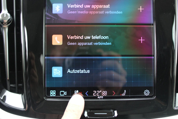 Volvo V60 Cross Country 2.0 B5 250PK CROSSCOUNTRY AWD Ultimate AWD (VIERWIELAANDRIJVING) | PANORAMISCH SCHUIF/KANTELDAK | PARKEERVERWARMING MET TIMER (STANDKACHEL) | MORITZ LEDEREN BEKLEDING MET COMFORTSTOELEN EN DUAL TONE LEDEREN STUURWIEL | ELEKTRISCH VERSTELBARE VOORSTOELEN MET GEHEUGEN OP BEIDE STOELEN | STOEL, STUUR EN ACHTERBANKVERWARMING | PREMIUM AUDIO BY HARMAN KARDON | ADAPTIEVE FULL LED KOPLAMPEN | LED MISTLAMPEN |VERLICHTINGS PACK 2 | INTELSAFE SURROUND | PARK ASSIST "VISIUAL PARK ASSIST" INCL. 360° VIEW | ROESTVRIJSTALEN SIDE SCUFF PLATES MET ''CROSS COUNTRY" INSCIP