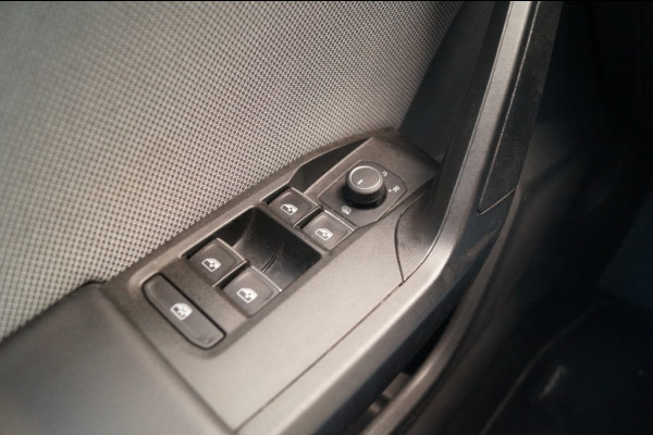 Seat Leon Sportstourer 1.5 TSI 130pk Style Launch Edition -NAVI-ECC-