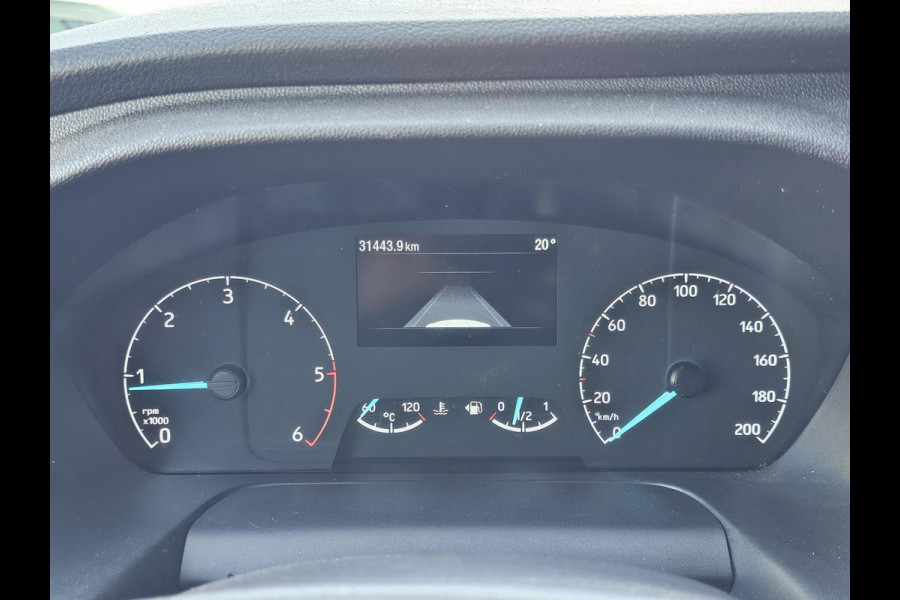 Ford Transit Custom 300 2.0 TDCI L2H1 Trail | Glasslook panelen | Raptor grille | Camera | Trekhaak | Leder | Voorruitverwarming | Airco | Cruise control etc.