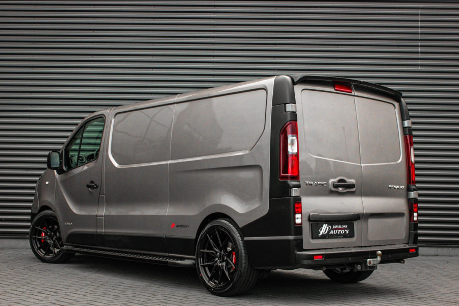 Renault Trafic 2.0 dCi T29 L2H1 Work Edition FULL BLACK / SIDE-BARS / TREKHAAK / NAVIGATIE / VERLAAGD / CRUISE CONTROL / LEDEREN