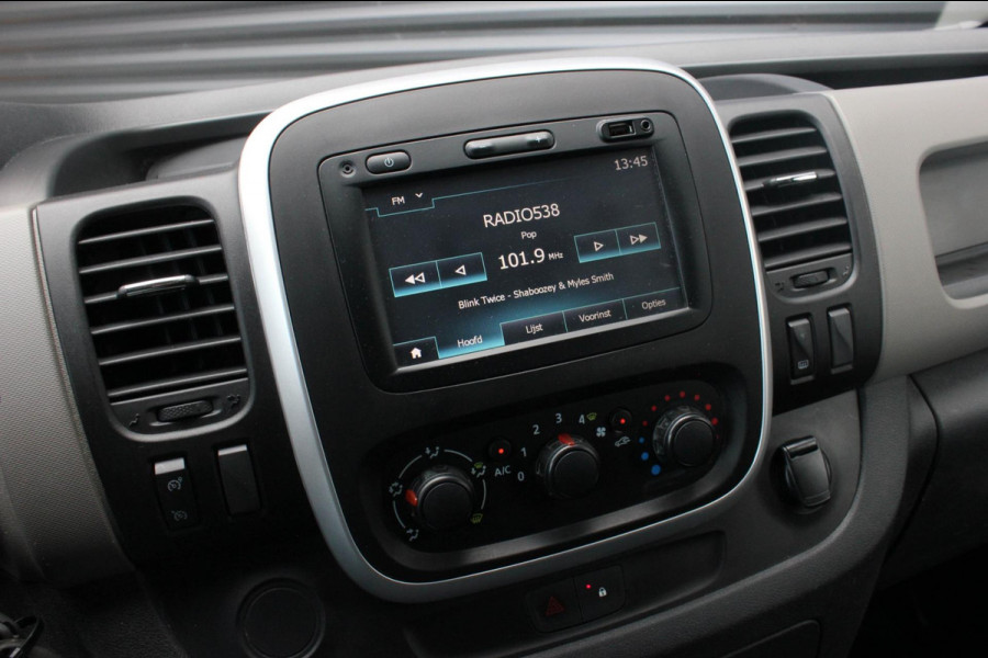 Renault Trafic 2.0 dCi T29 L2H1 Work Edition FULL BLACK / SIDE-BARS / TREKHAAK / NAVIGATIE / VERLAAGD / CRUISE CONTROL / LEDEREN