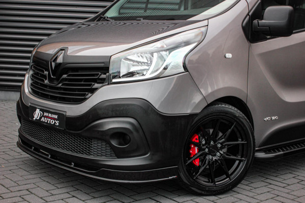 Renault Trafic 2.0 dCi T29 L2H1 Work Edition FULL BLACK / SIDE-BARS / TREKHAAK / NAVIGATIE / VERLAAGD / CRUISE CONTROL / LEDEREN