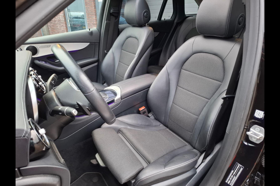 Mercedes-Benz GLC 300e 4MATIC Premium | Panoramdak | Trekhaak | Dealer Onderhouden