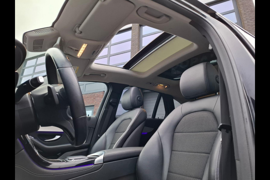 Mercedes-Benz GLC 300e 4MATIC Premium | Panoramdak | Trekhaak | Dealer Onderhouden