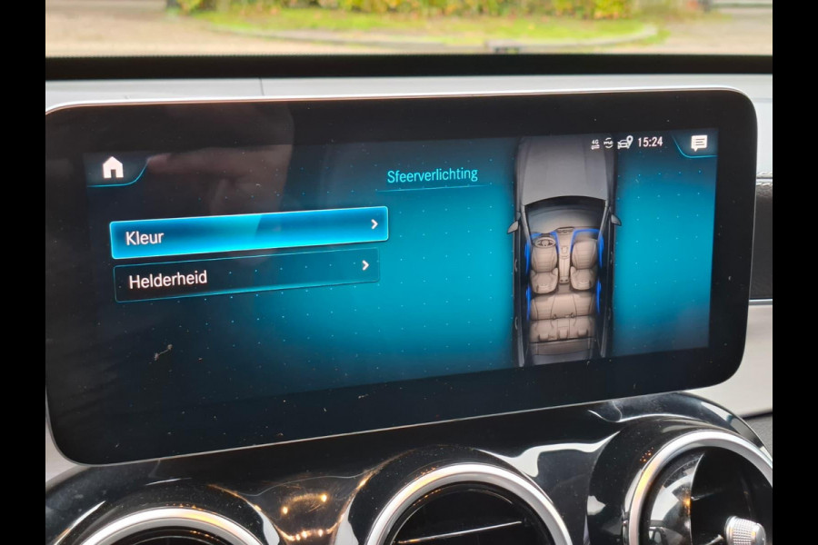 Mercedes-Benz GLC 300e 4MATIC Premium | Panoramdak | Trekhaak | Dealer Onderhouden