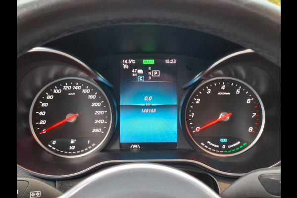 Mercedes-Benz GLC 300e 4MATIC Premium | Panoramdak | Trekhaak | Dealer Onderhouden