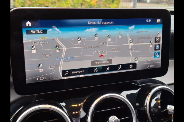 Mercedes-Benz GLC 300e 4MATIC Premium | Panoramdak | Trekhaak | Dealer Onderhouden