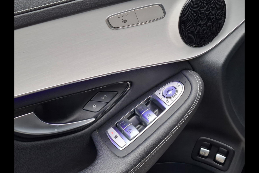 Mercedes-Benz GLC 300e 4MATIC Premium | Panoramdak | Trekhaak | Dealer Onderhouden