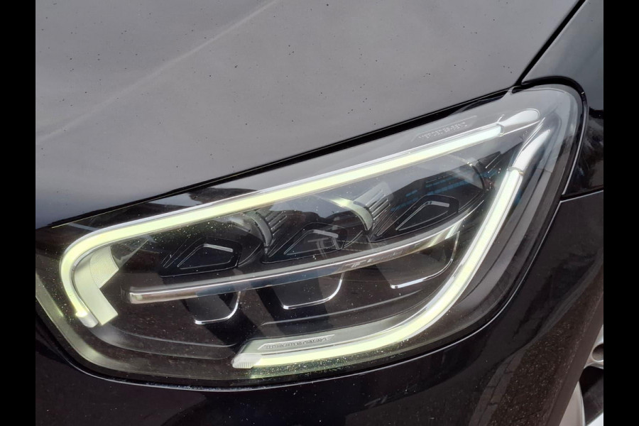 Mercedes-Benz GLC 300e 4MATIC Premium | Panoramdak | Trekhaak | Dealer Onderhouden