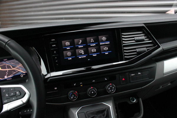 Volkswagen Transporter 2.0 TDI L2H1 BULLI DUBBEL CABINE 150PK DSG 2023 DEMO / ACTIVE DISPLAY / BILSTEIN SCHROEFSET / NIEUWSTAAT