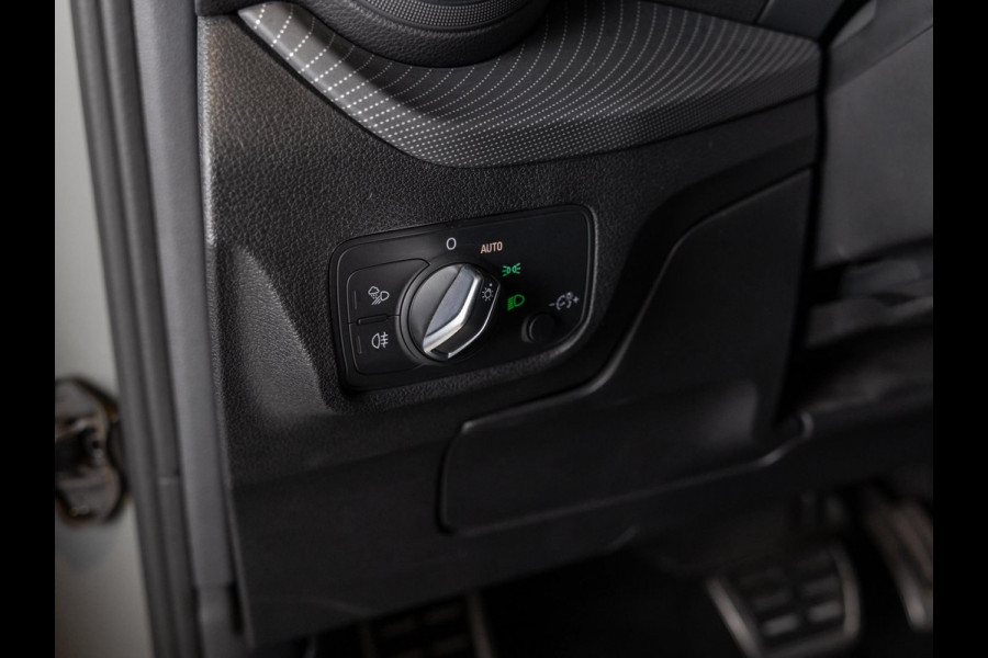 Audi Q2 1.4 TFSI CoD Sport Edition #1 /150pk / Trekhaak / Sfeerverlichting /