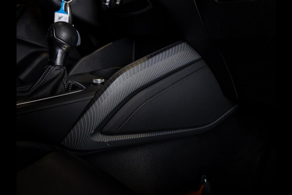 Audi Q2 1.4 TFSI CoD Sport Edition #1 /150pk / Trekhaak / Sfeerverlichting /