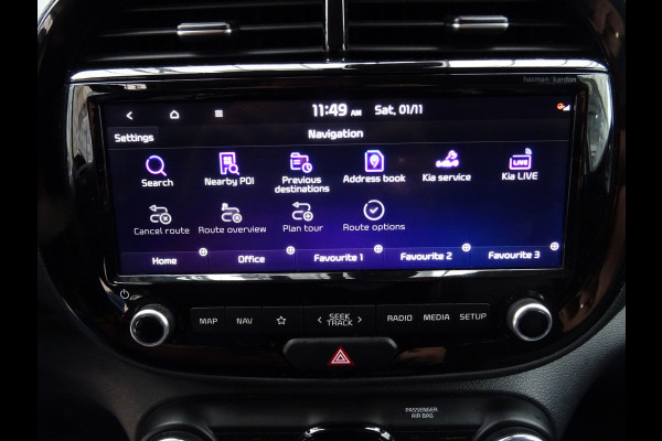 Kia e-Soul ExecutiveLine 64 kWh * TREKHAAK * LEER * DEALER ONDERH. !!