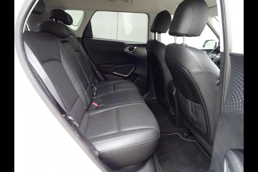Kia e-Soul ExecutiveLine 64 kWh * TREKHAAK * LEER * DEALER ONDERH. !!