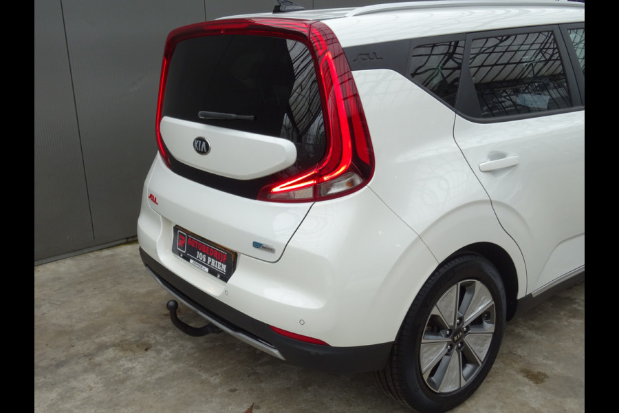 Kia e-Soul ExecutiveLine 64 kWh * TREKHAAK * LEER * DEALER ONDERH. !!